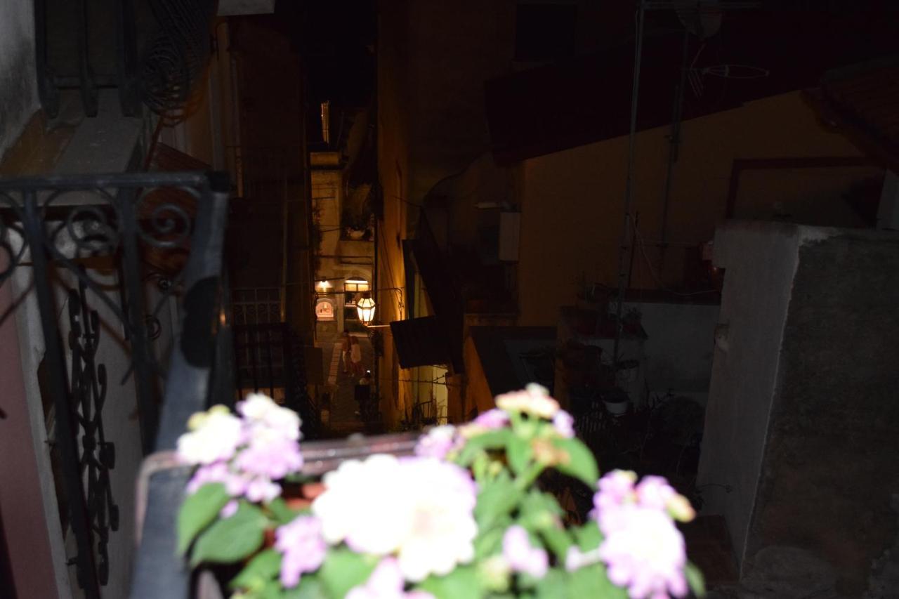 Casa Amelia - Charme In Taormina Villa Exterior photo