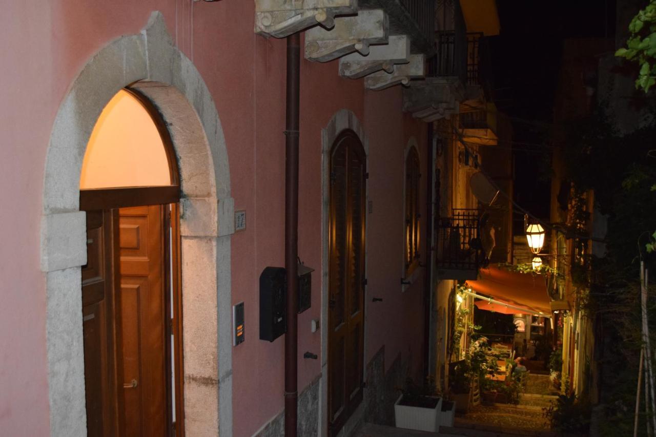 Casa Amelia - Charme In Taormina Villa Exterior photo